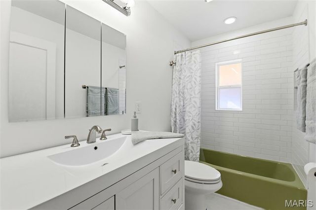 707 Pardella Avenue, St Louis, MO 63125