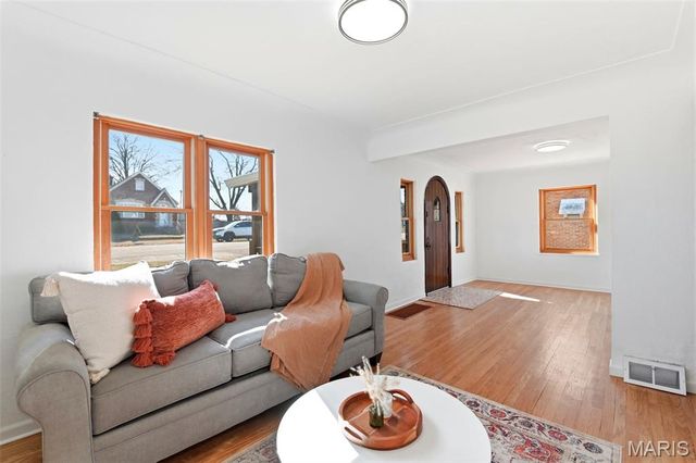 707 Pardella Avenue, St Louis, MO 63125