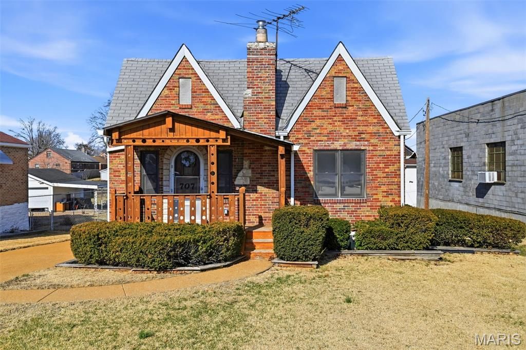 707 Pardella Avenue, St Louis, MO 63125