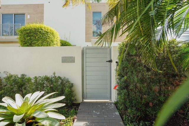 200 NE 7th Avenue 3, Delray Beach, FL 33483