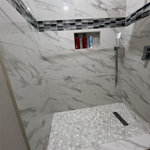 1243 Road 5263, Cleveland, TX 77327