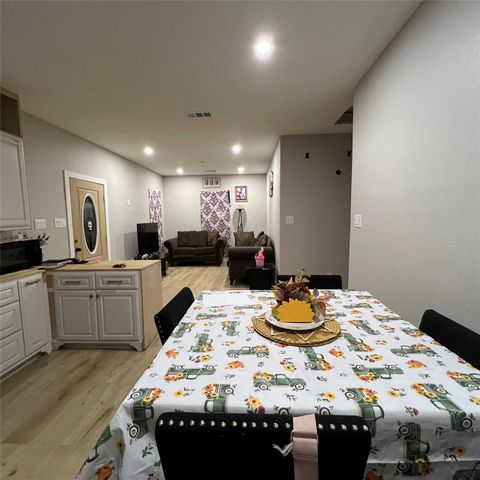 1243 Road 5263, Cleveland, TX 77327