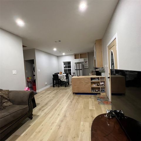 1243 Road 5263, Cleveland, TX 77327