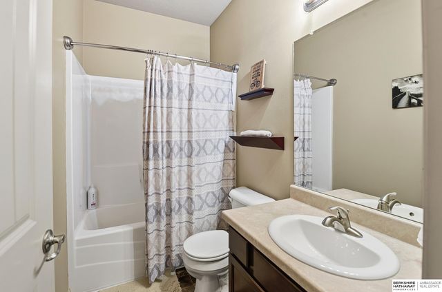 14213 Wood Valley Drive, Omaha, NE 68142