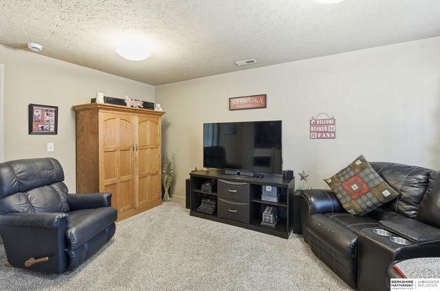 14213 Wood Valley Drive, Omaha, NE 68142