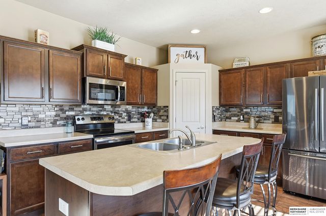 14213 Wood Valley Drive, Omaha, NE 68142