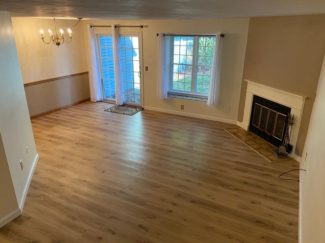 501 Ridgefield Cir B, Clinton, MA 01510