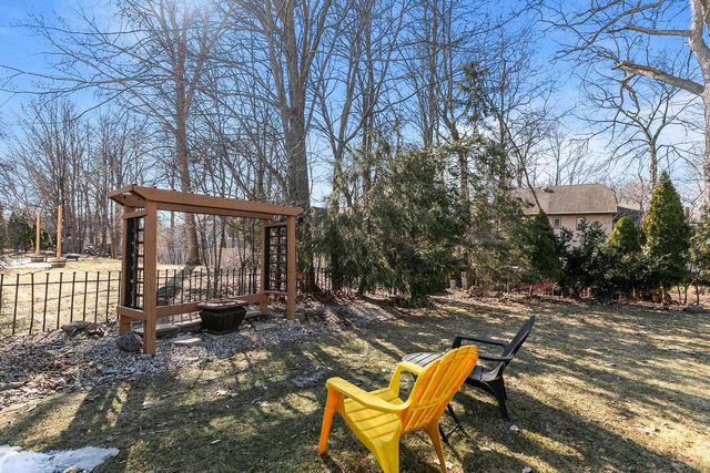 3329 S BOB O LINK LANE, Appleton, WI 54915