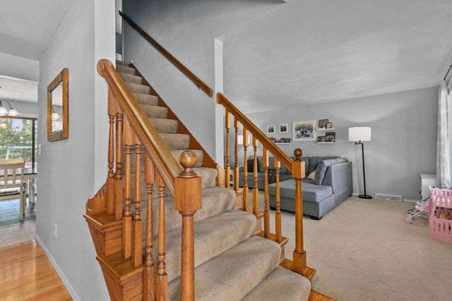 3329 S BOB O LINK LANE, Appleton, WI 54915