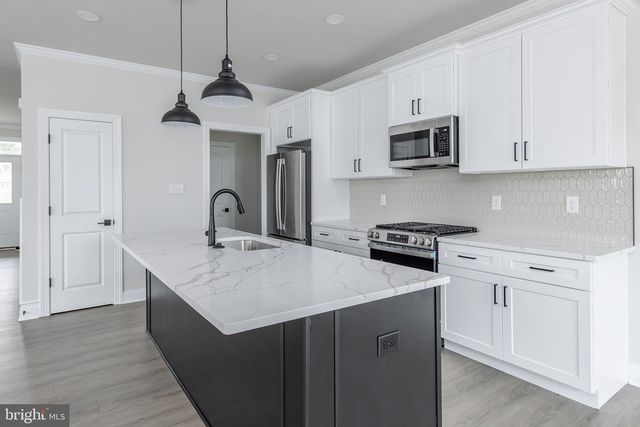 1314 W ATLANTIC AVE, Blackwood, NJ 08012