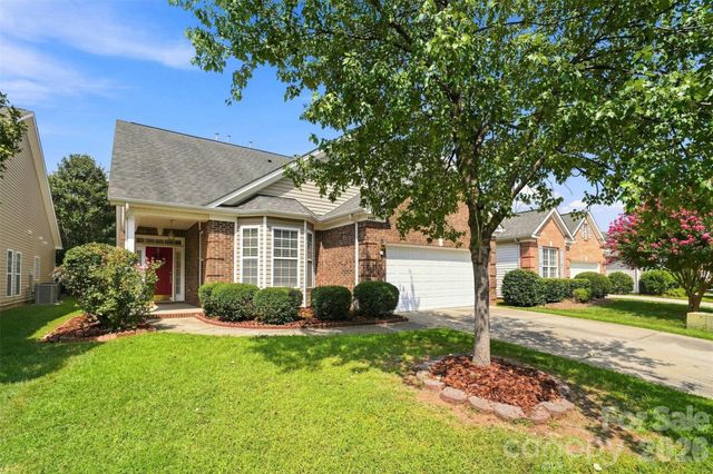 4409 Squirrel Trail Lane, Charlotte, NC 28269