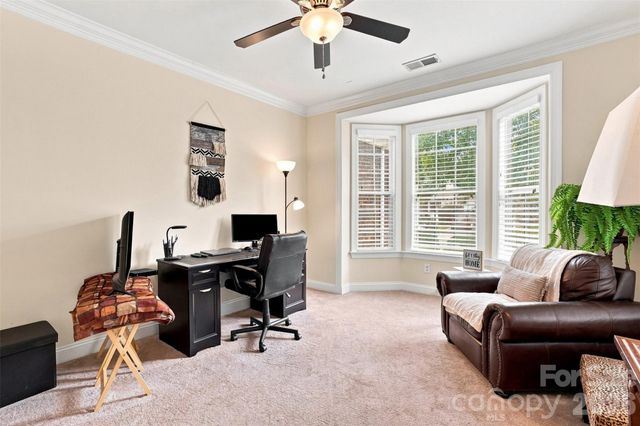 4409 Squirrel Trail Lane, Charlotte, NC 28269