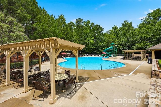 4409 Squirrel Trail Lane, Charlotte, NC 28269