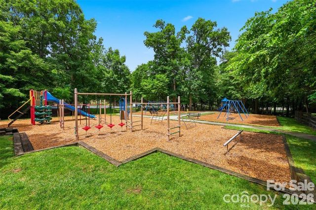 4409 Squirrel Trail Lane, Charlotte, NC 28269