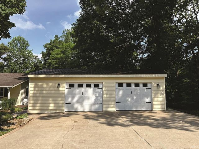 4450 N Wesley Lane, Bloomington, IN 47408