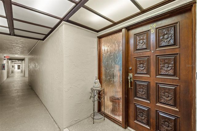 3035 COUNTRYSIDE BOULEVARD 24B, Clearwater, FL 33761