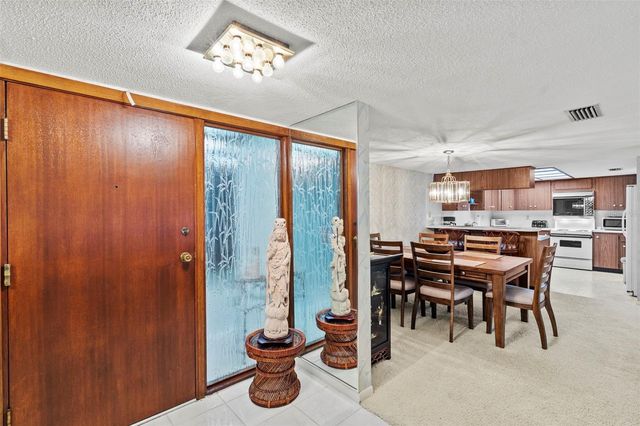 3035 COUNTRYSIDE BOULEVARD 24B, Clearwater, FL 33761