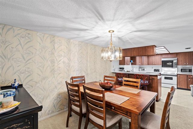 3035 COUNTRYSIDE BOULEVARD 24B, Clearwater, FL 33761
