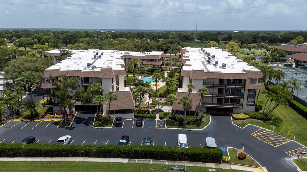 3035 COUNTRYSIDE BOULEVARD 24B, Clearwater, FL 33761