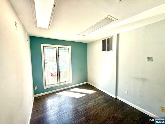 521 Van Houten Avenue 1B, Clifton, NJ 07013