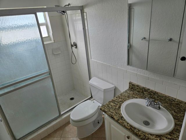 10207 NW 82nd Street, Tamarac, FL 33321