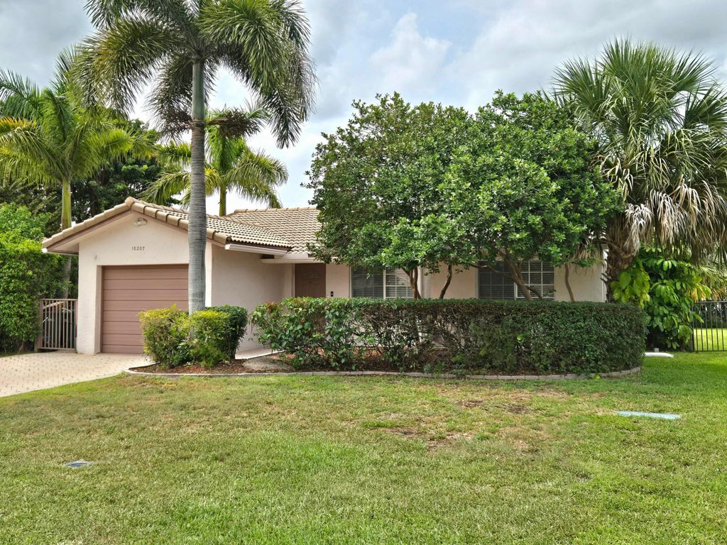 10207 NW 82nd Street, Tamarac, FL 33321