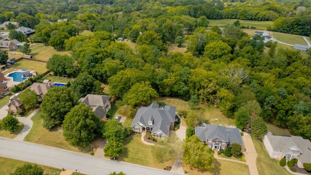 520 DERBY DOWNS, Lebanon, TN 37087