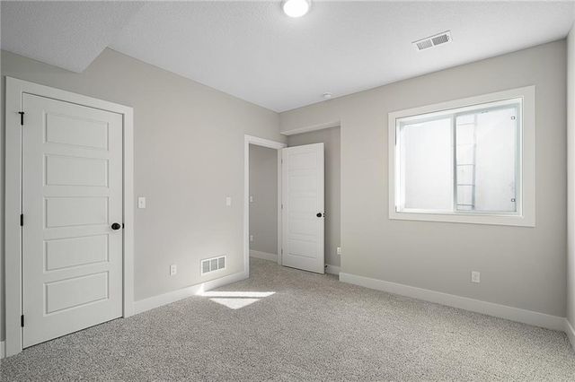 19521 W 114th Terrace, Olathe, KS 66061