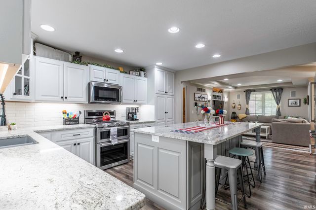 6714 Laysan Teal Cove, Fort Wayne, IN 46845