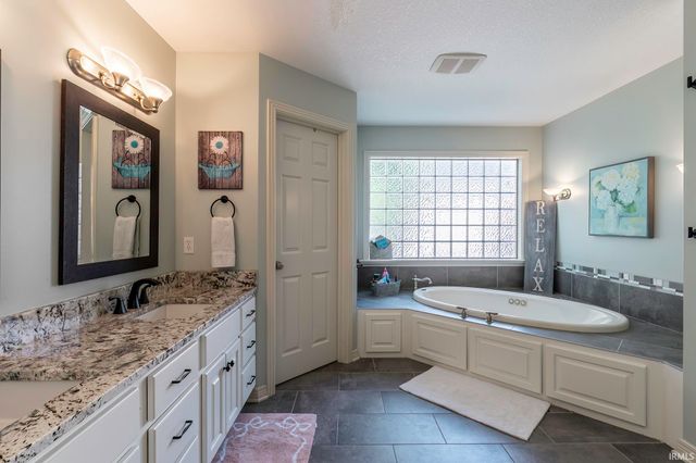 6714 Laysan Teal Cove, Fort Wayne, IN 46845