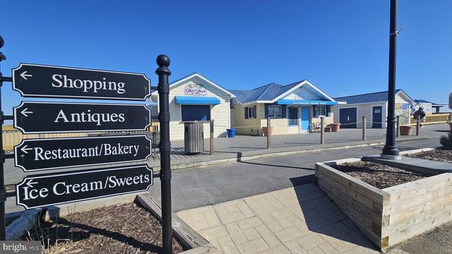 8913 DAYTON AVE, North Beach, MD 20714