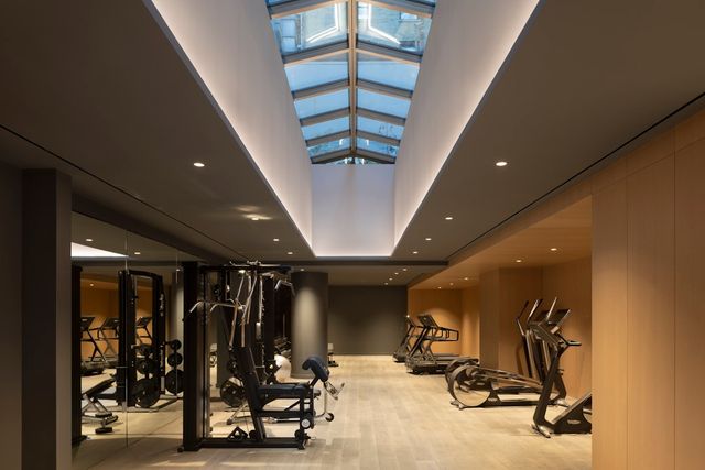 135 E 47th St Apt 26E, New York City, NY 10017