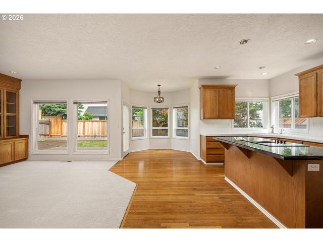 16775 Sw SPRINGWATER Ln, Beaverton, OR 97006