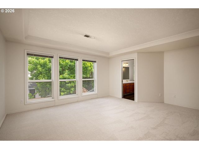 16775 Sw SPRINGWATER Ln, Beaverton, OR 97006