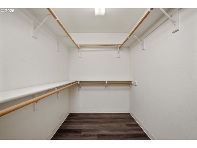 16775 Sw SPRINGWATER Ln, Beaverton, OR 97006