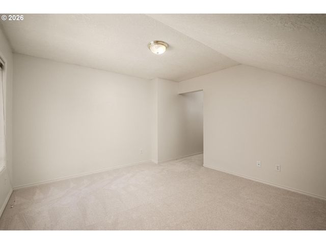 16775 Sw SPRINGWATER Ln, Beaverton, OR 97006