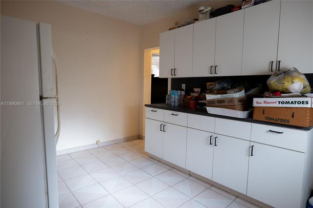 2323 SW 17th Ter, Miami, FL 33145