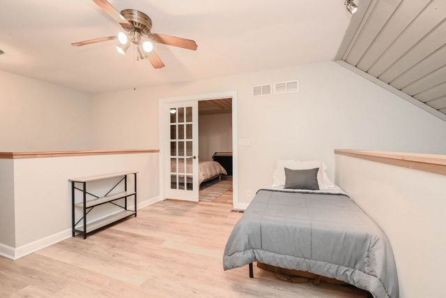 598 Dunham Road, Gurnee, IL 60031