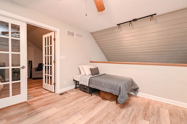 598 Dunham Road, Gurnee, IL 60031