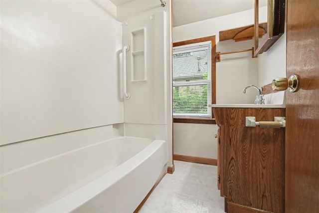 3636 Adams Street, Kalamazoo, MI 49008