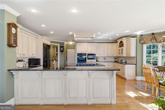 2110 Wood Cove Drive, Cumming, GA 30041