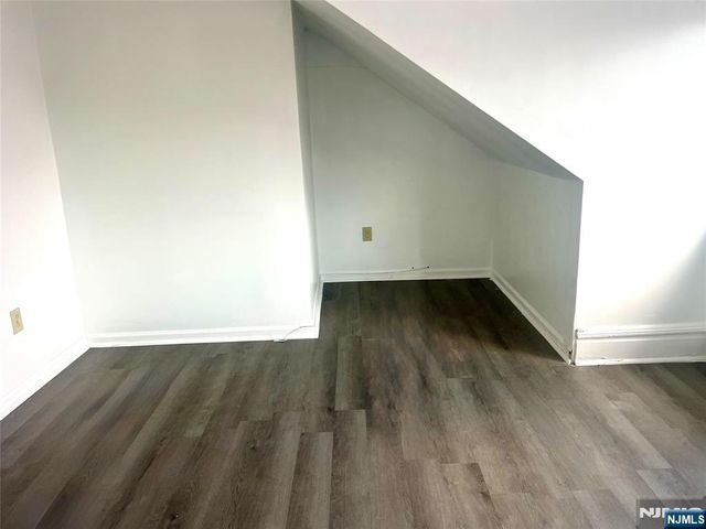 10-14 Noll Place 3, Newark, NJ 07106