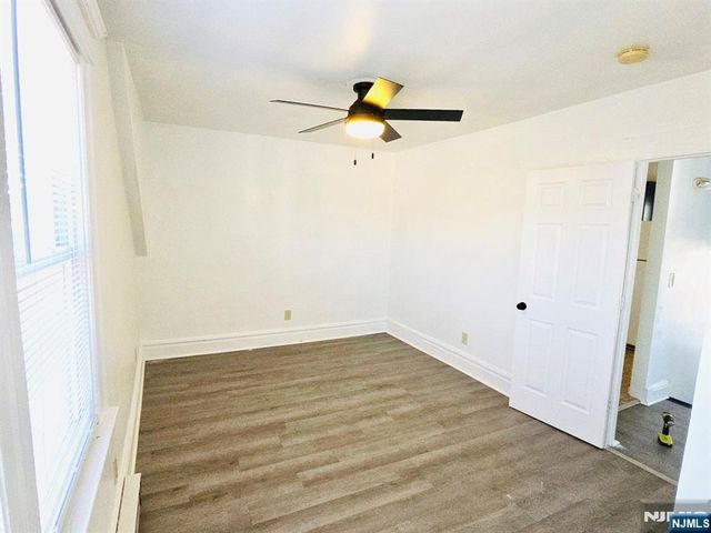 10-14 Noll Place 3, Newark, NJ 07106