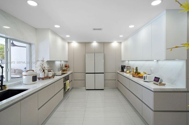 7920 Venetian Street, Miramar, FL 33023