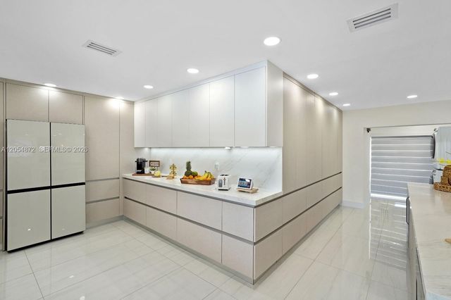 7920 Venetian Street, Miramar, FL 33023