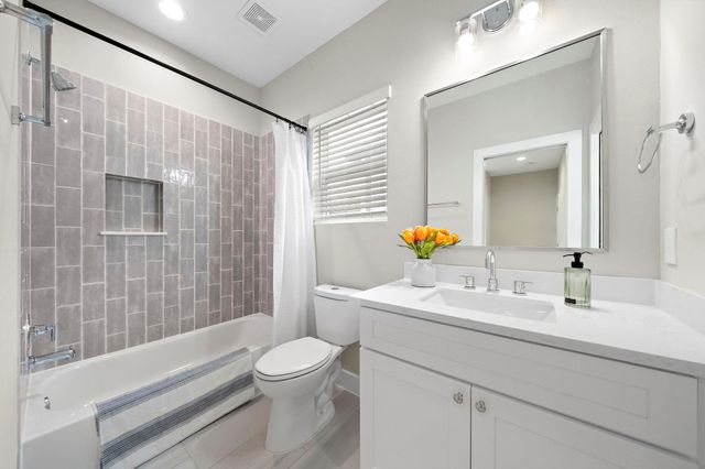 8322 Curry Road, Houston, TX 77093