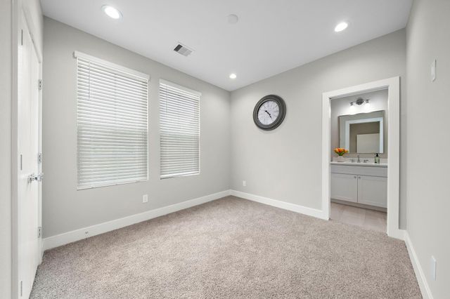 8322 Curry Road, Houston, TX 77093