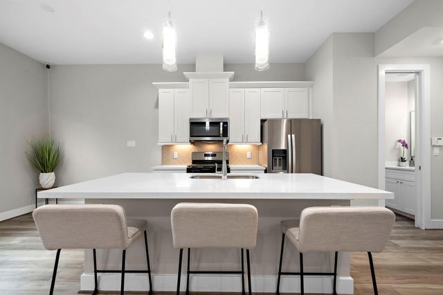 8322 Curry Road, Houston, TX 77093