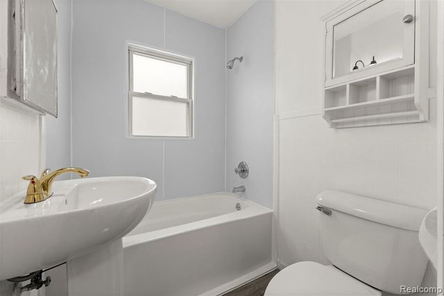 4721 Jackson Street, Dearborn Heights, MI 48125