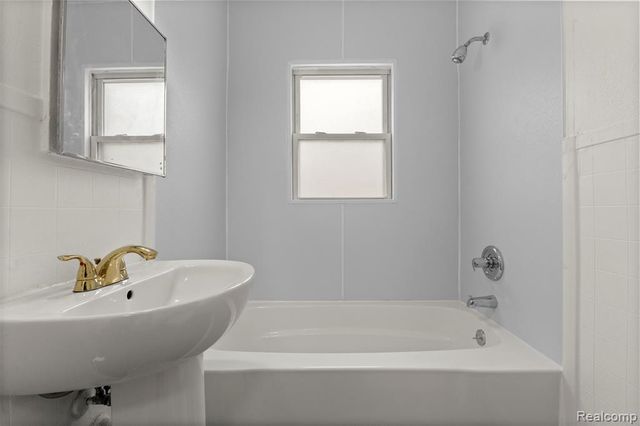 4721 Jackson Street, Dearborn Heights, MI 48125